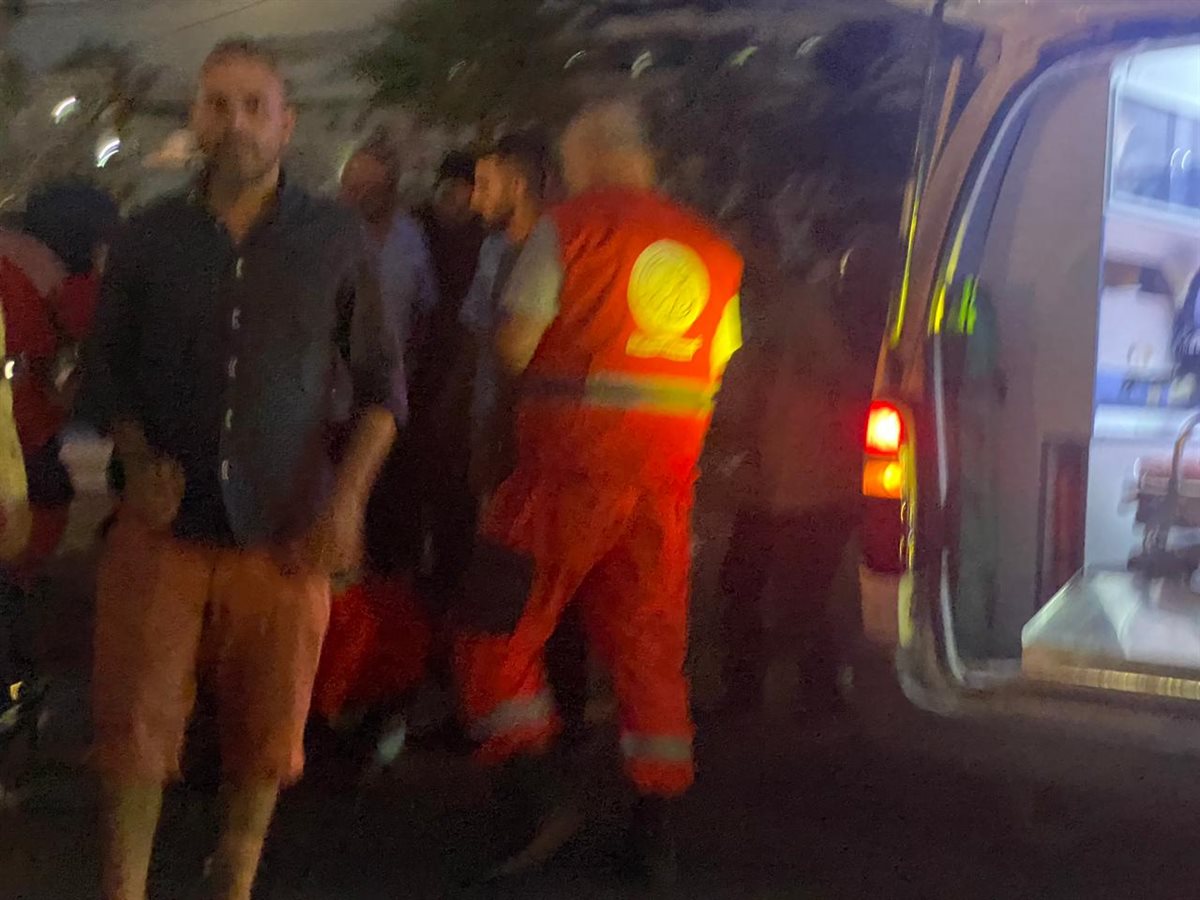 جريح في حادث صدم دراجة نارية على الكورنيش البحر في صيدا