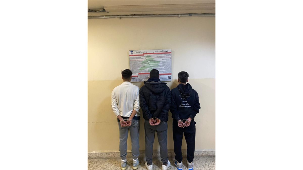 توقيف عصابة سرقت ثلاثة ملايين دولار اميركي من داخل أحد المنازل 2