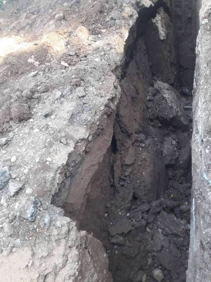 إصابة عامل أثناء عمله على طريق سوق 1