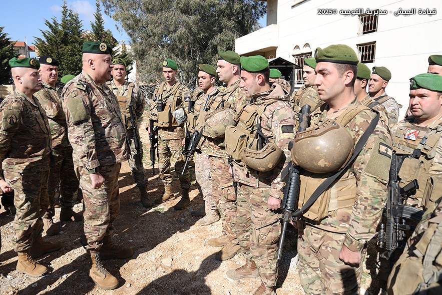 قائد الجيش بالنيابة يتفقّد بلدات الجنوب3