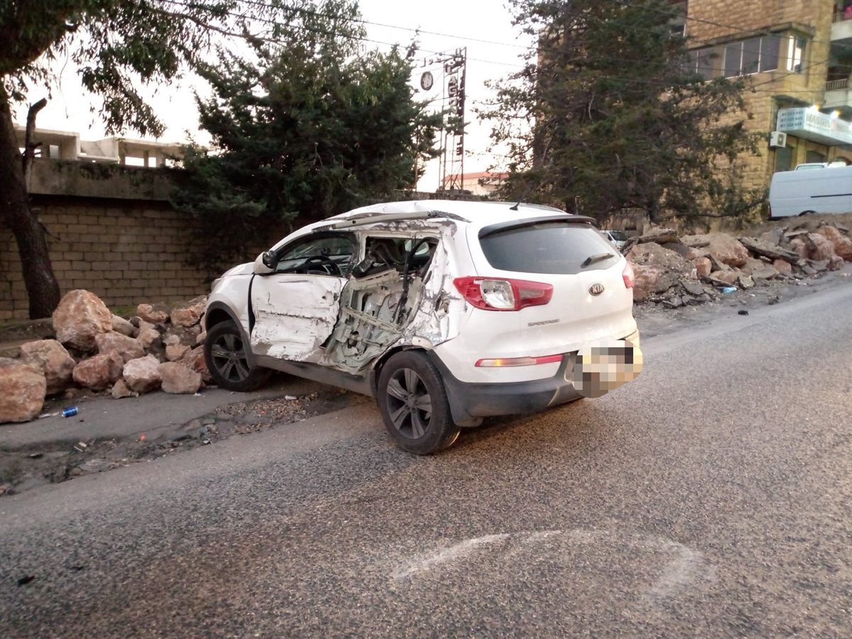 انقلاب صهريح على طريق المريجات 3