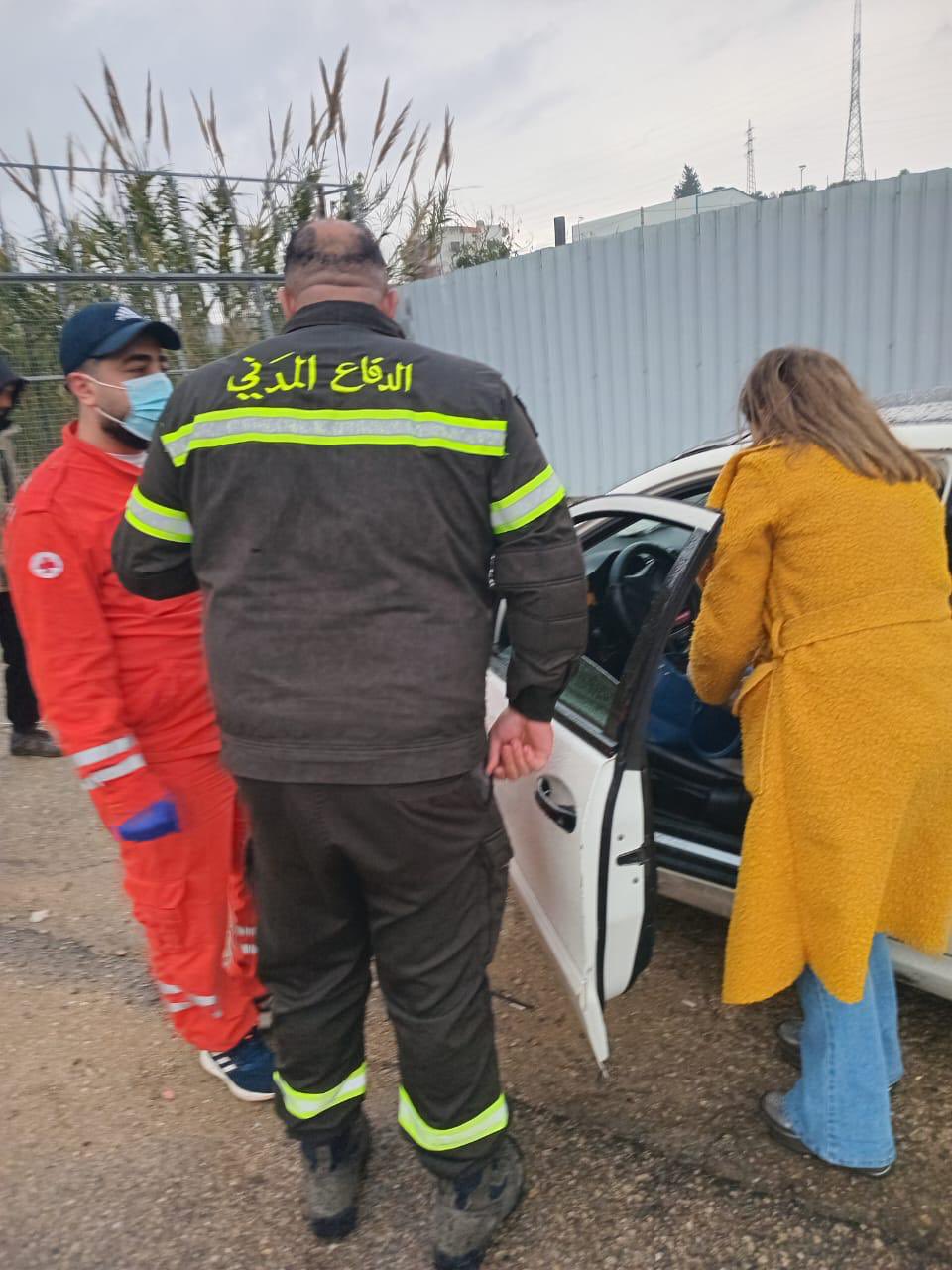 جريحان إثر حادث سير عند مفترق النجارية