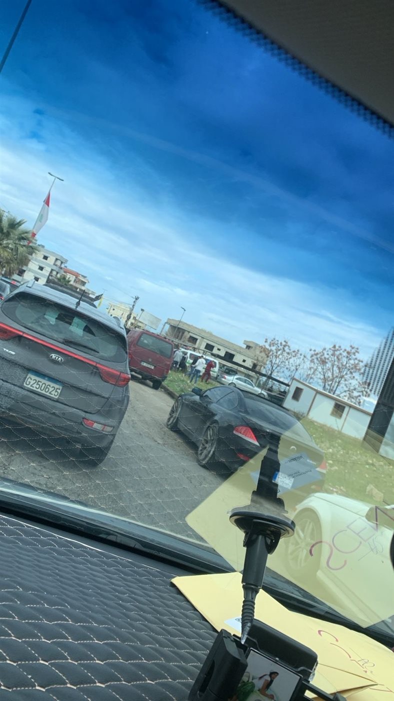 عاجل بالصور داخل الخبر: جريمتي قتل في الجنوب ... العثور على جثة شاب في مكب نفايات سينيق وشاب اخر في معرض للسيارات في زفتا !