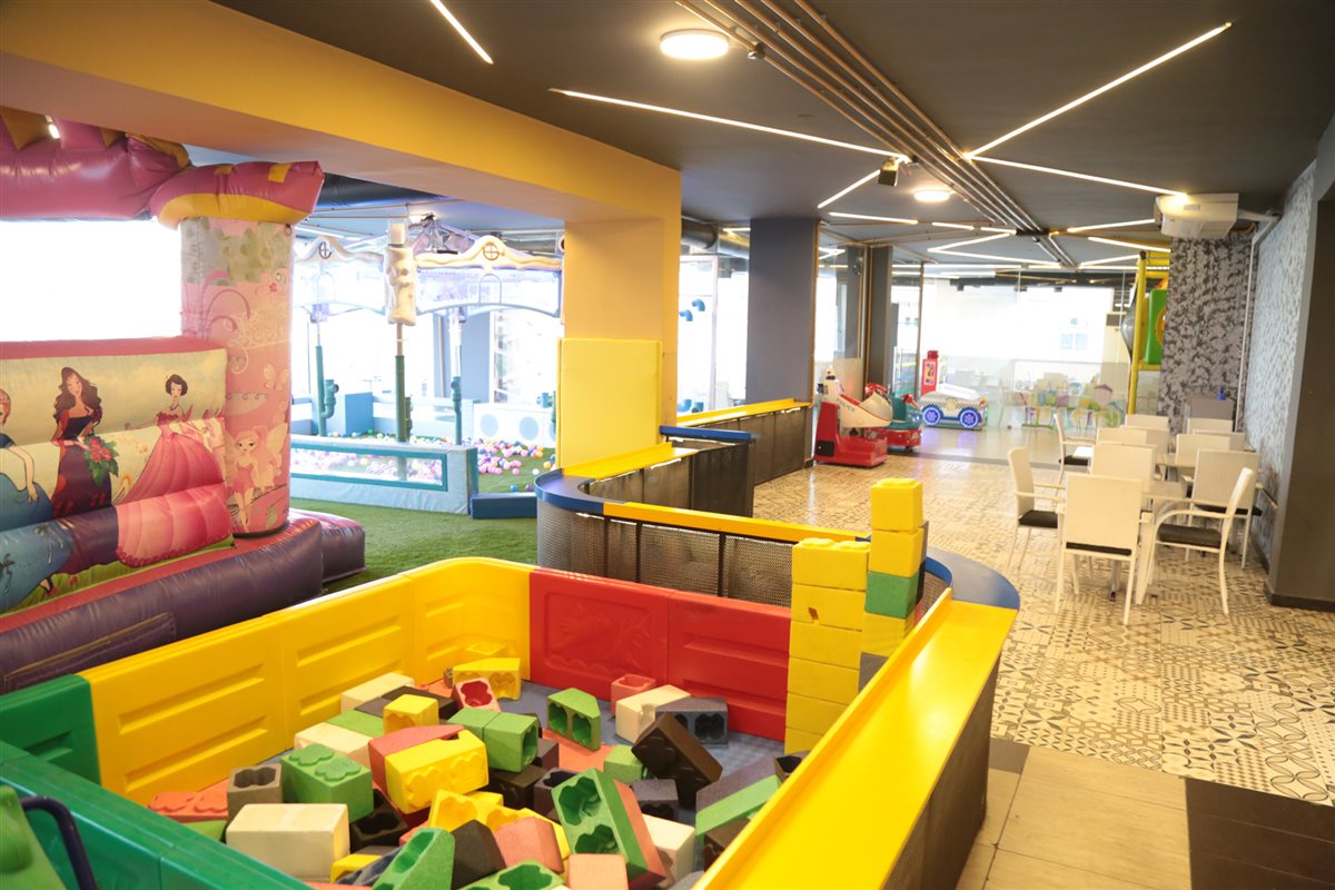 Fun City (7)