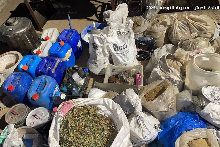 في بعلبك والضاحية... الجيش يوقف 7 مواطنين ويضبط أسلحة 2