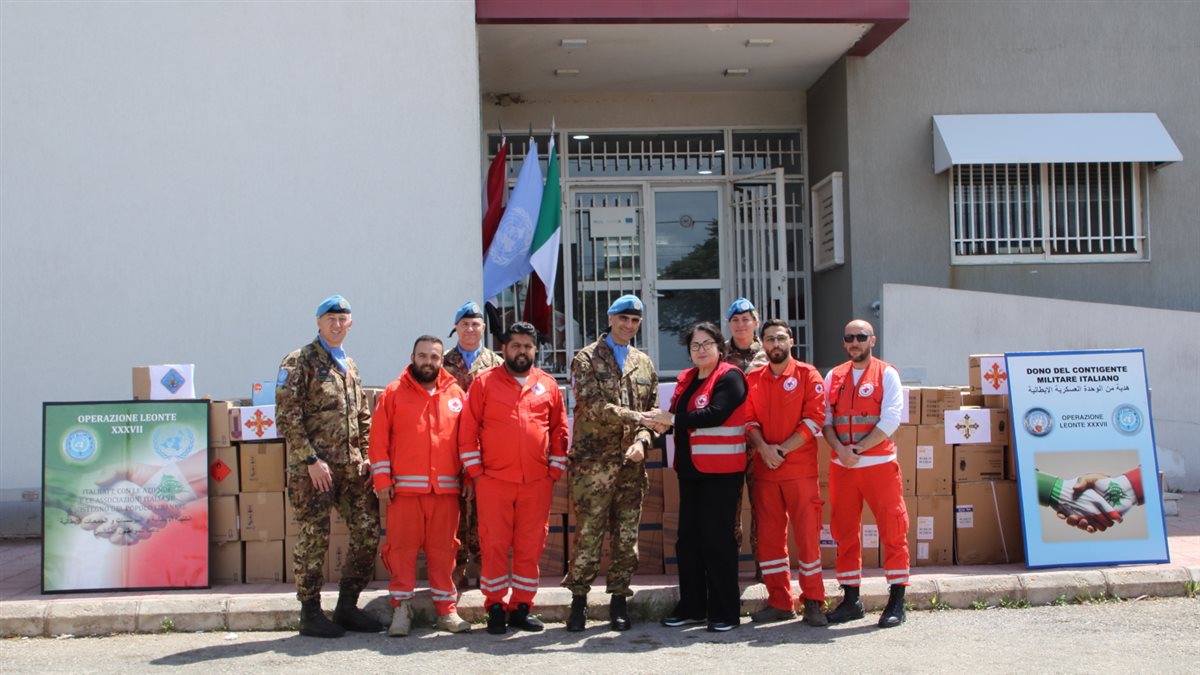 Donation to red cross Tyre (8)