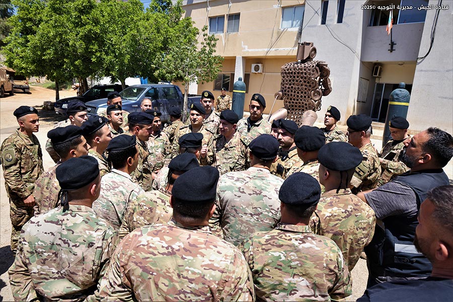 تفقُّد قائد الجيش ثكنة عصام شمعون - النبطية 2