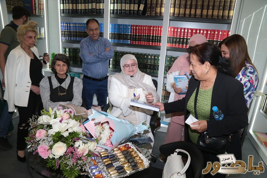 المحامية الدكتورة ندى يونس كتابها القانوني ( حقوق لبنان البحرية من منظور القانون الدولي) في بيروت