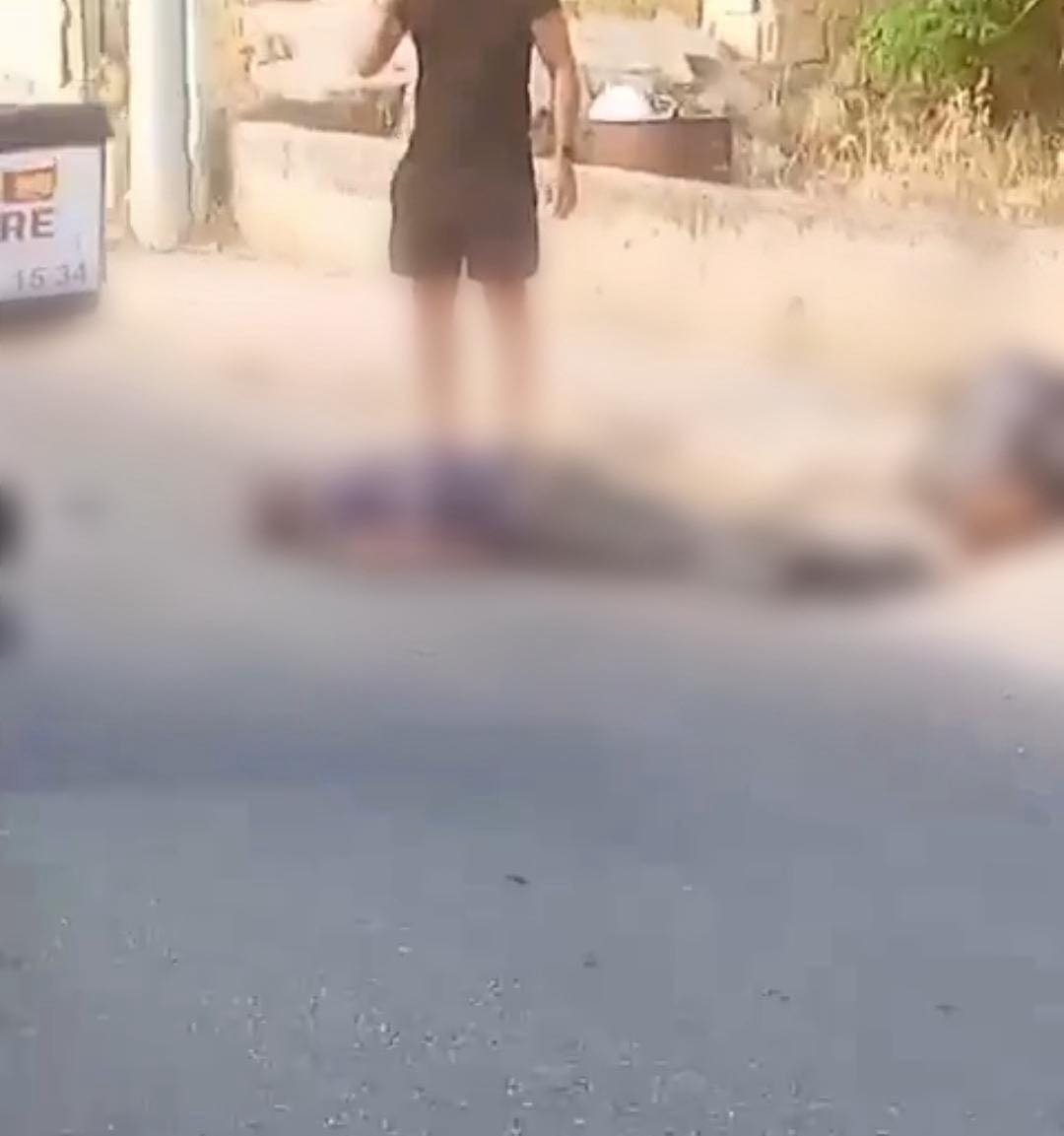حادث مروّع سقوط قتيل وجريح جراء اصطدام دراجة نارية بالرصيف