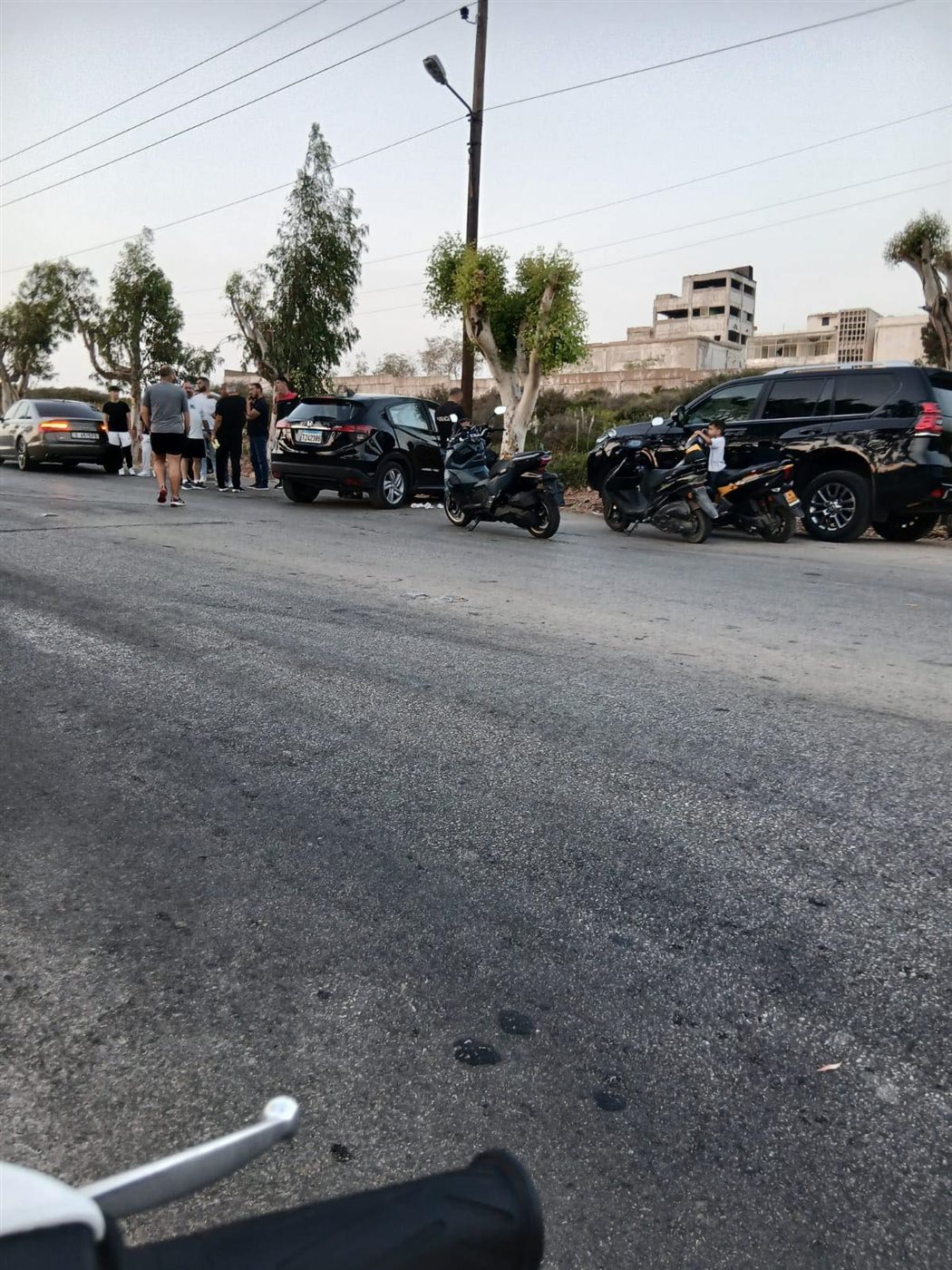 جريحان نتيجة انقلاب سيارة على اوتوستراد 2