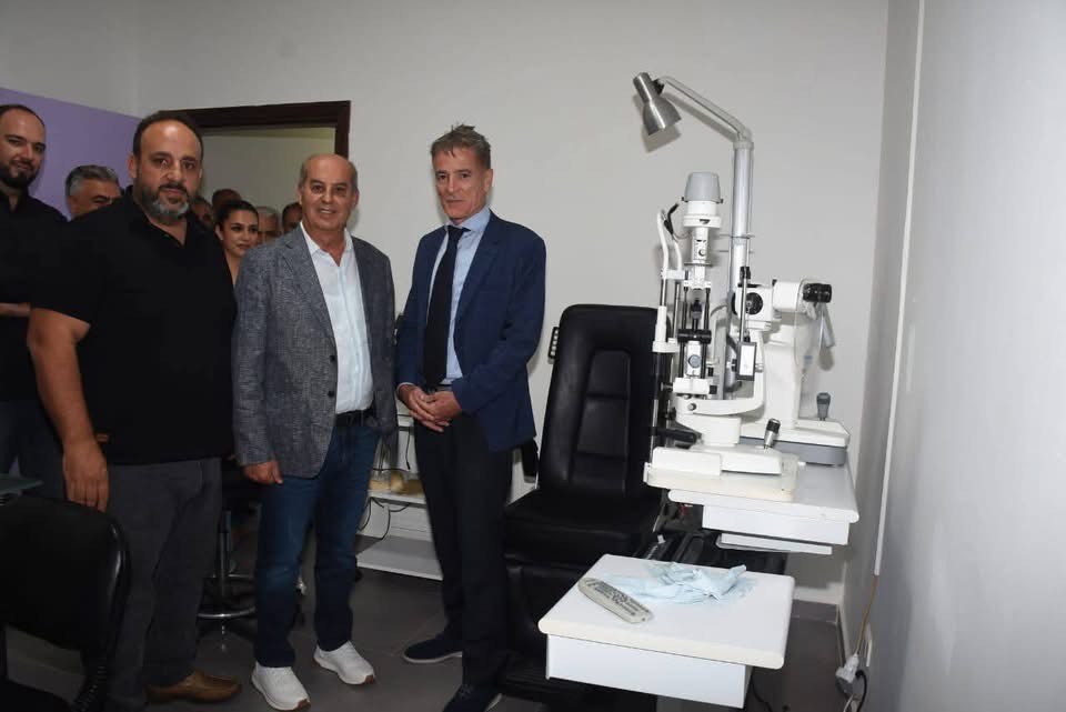 النائب إلياس جرادة يتفقد مركز الدكتور عبد الناصر فياض الطبي في أنصار