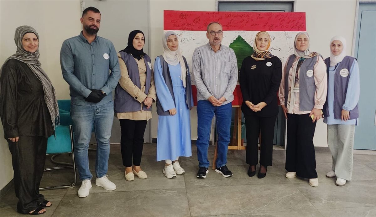 جمعية روح العمل وزعت حفاضات للمسنين في النبطية بالتعاون مع الـUNHCR