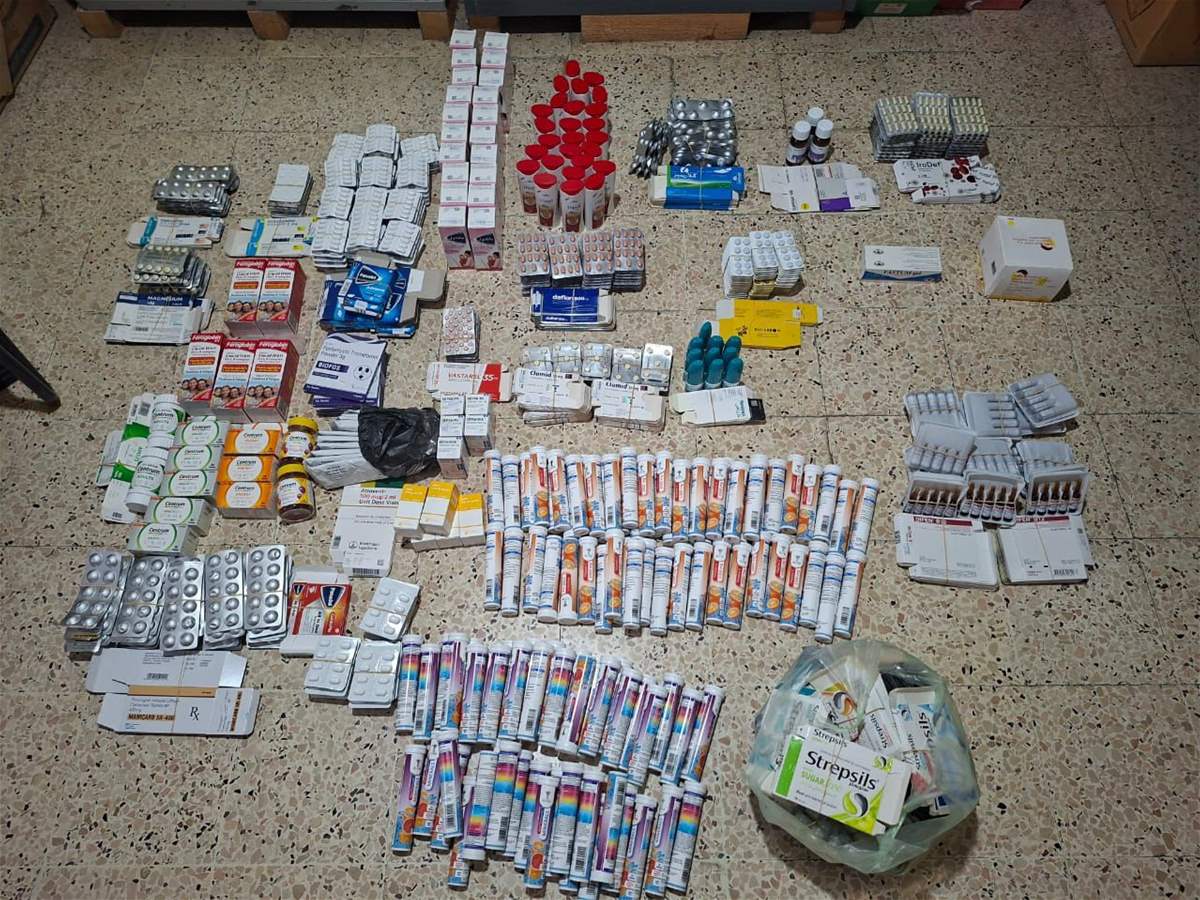 بالصور: ضبط بضائع مهربة في منطقة لبنانية