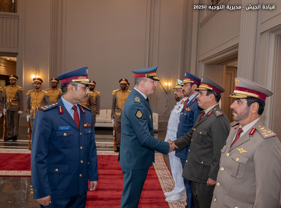 زيارة رسمية لقائد الجيش إلى قطر... تعزيز التعاون العسكري في ظل التحديات