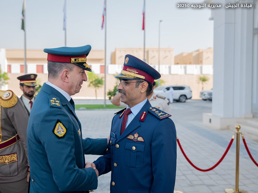 زيارة رسمية لقائد الجيش إلى قطر... تعزيز التعاون العسكري في ظل التحديات
