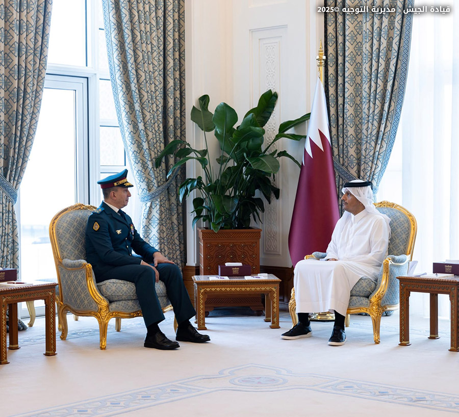 زيارة رسمية لقائد الجيش إلى قطر... تعزيز التعاون العسكري في ظل التحديات