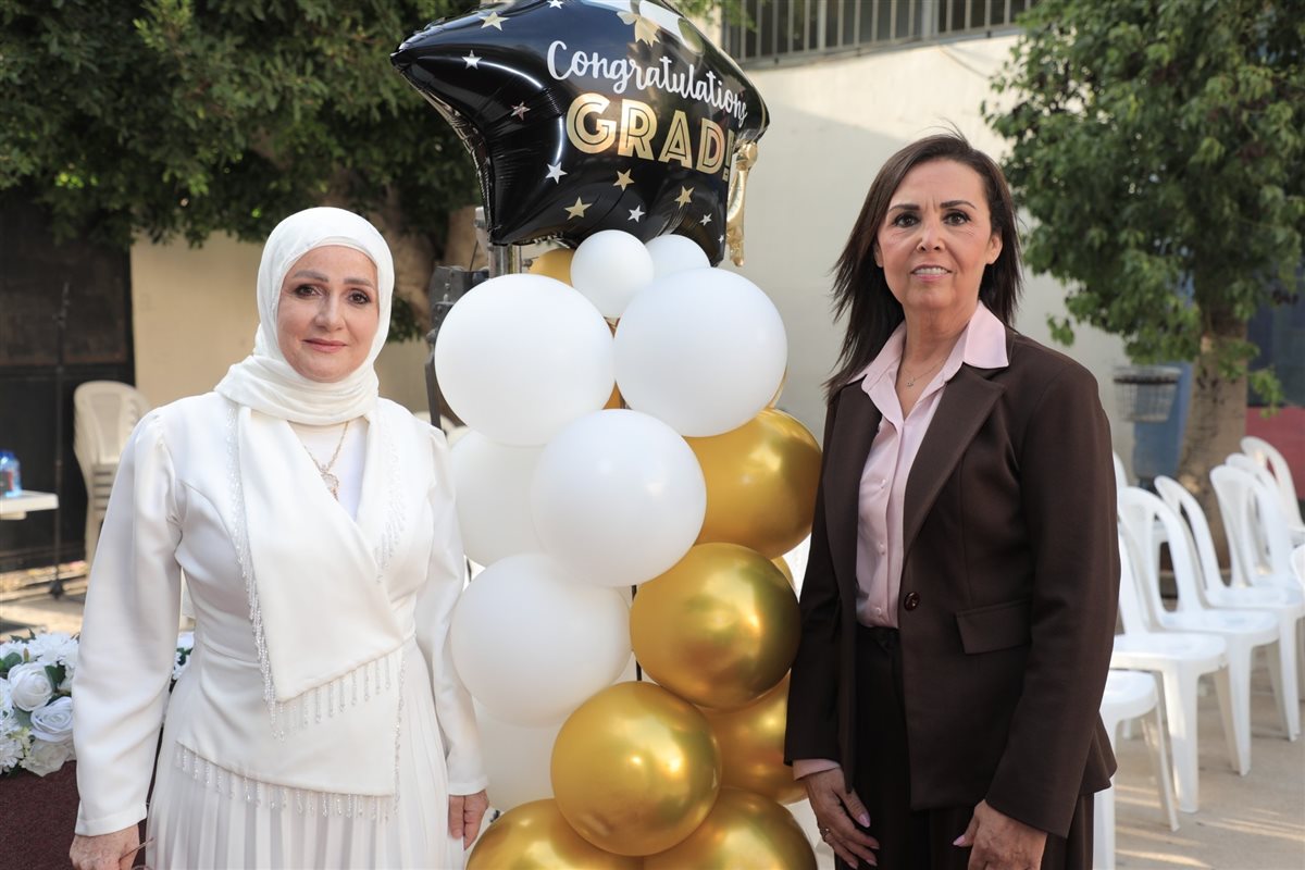 إحتفال حاشد في ثانوية البازورية الرسمية تكريميا لطلابها الناجحين والمتفوقين في الإمتحانات الرسمية