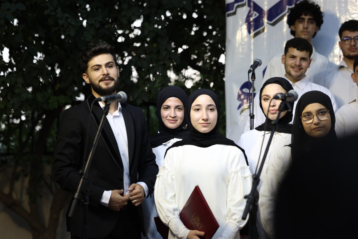 إحتفال حاشد في ثانوية البازورية الرسمية تكريميا لطلابها الناجحين والمتفوقين في الإمتحانات الرسمية