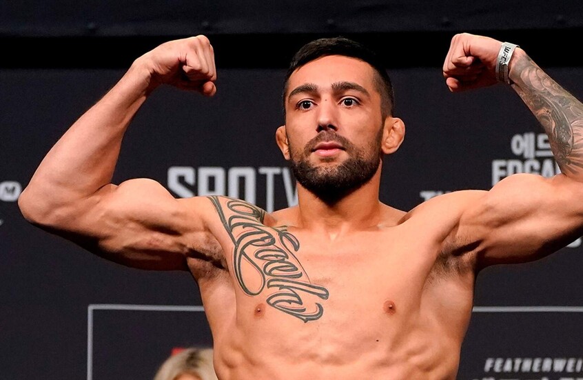 فشلت محاولات المسعفين في إنقاذ حياته.. نهاية مروعة لنجم رياضي!