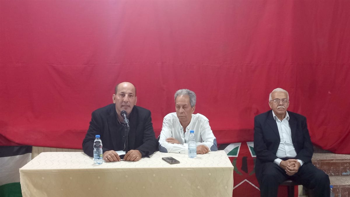 الجبهة الديمقراطية في مخيم عين الحلوة تعقد ندوة سياسية حول خطة ترامب والاستراتيجية الفلسطينية المطلوبة
