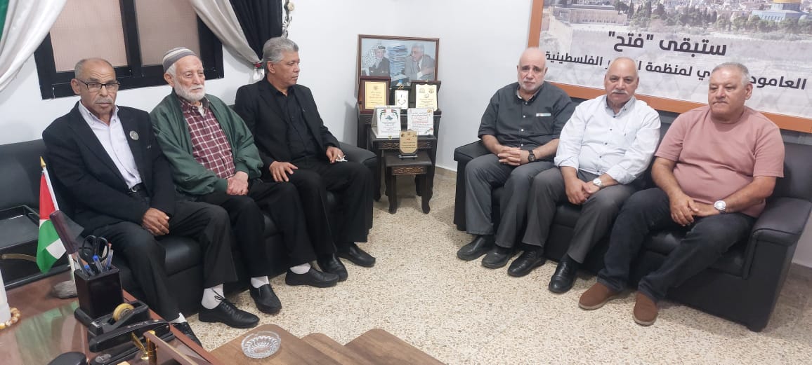 اتحاد نقابات عمال فلسطين يهنئ اللواء ماهر شبايطة بنجاح مؤتمر فتح السابع في صيدا