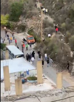 غارتان على بلدة كفرا... استهداف سيارة ووقوع إصابات