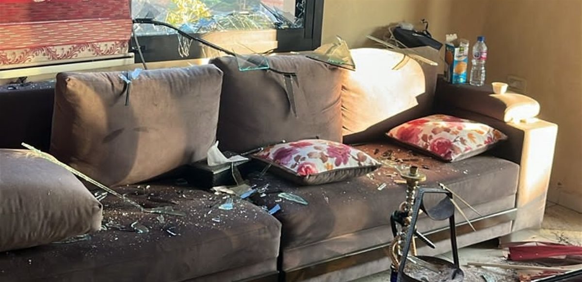 بالصور: أضرار جسيمة في المنازل والممتلكات جراء الغارتين على بنعفول