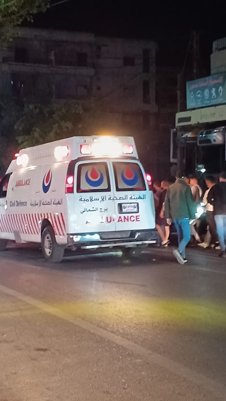 بالصور: سقوط إصابات بينها حالة حرجة جراء حادث سير بالقرب من صور