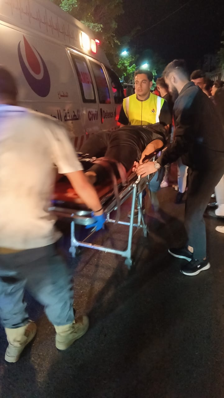 بالصور: سقوط إصابات بينها حالة حرجة جراء حادث سير بالقرب من صور