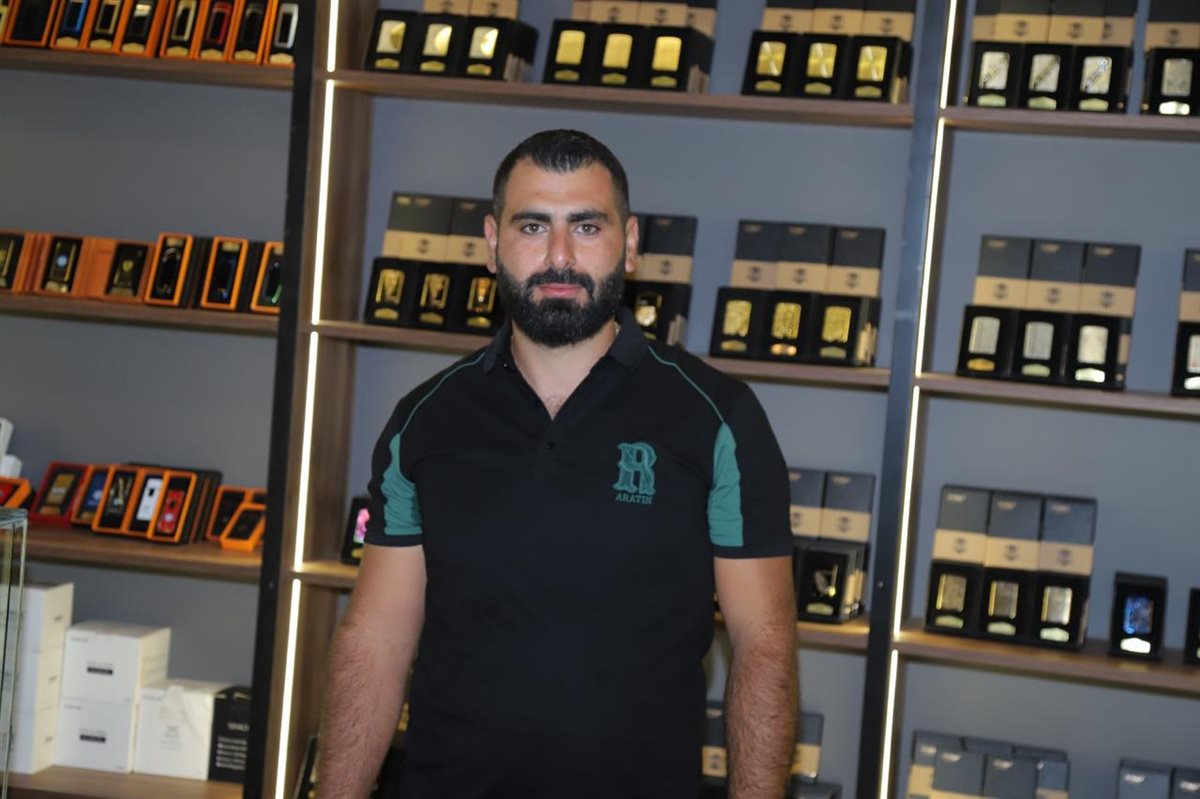 افتتاح حاشد لـ العندليب في صور: أكبر صالة عرض للأراغيل والسجائر في الجنوب