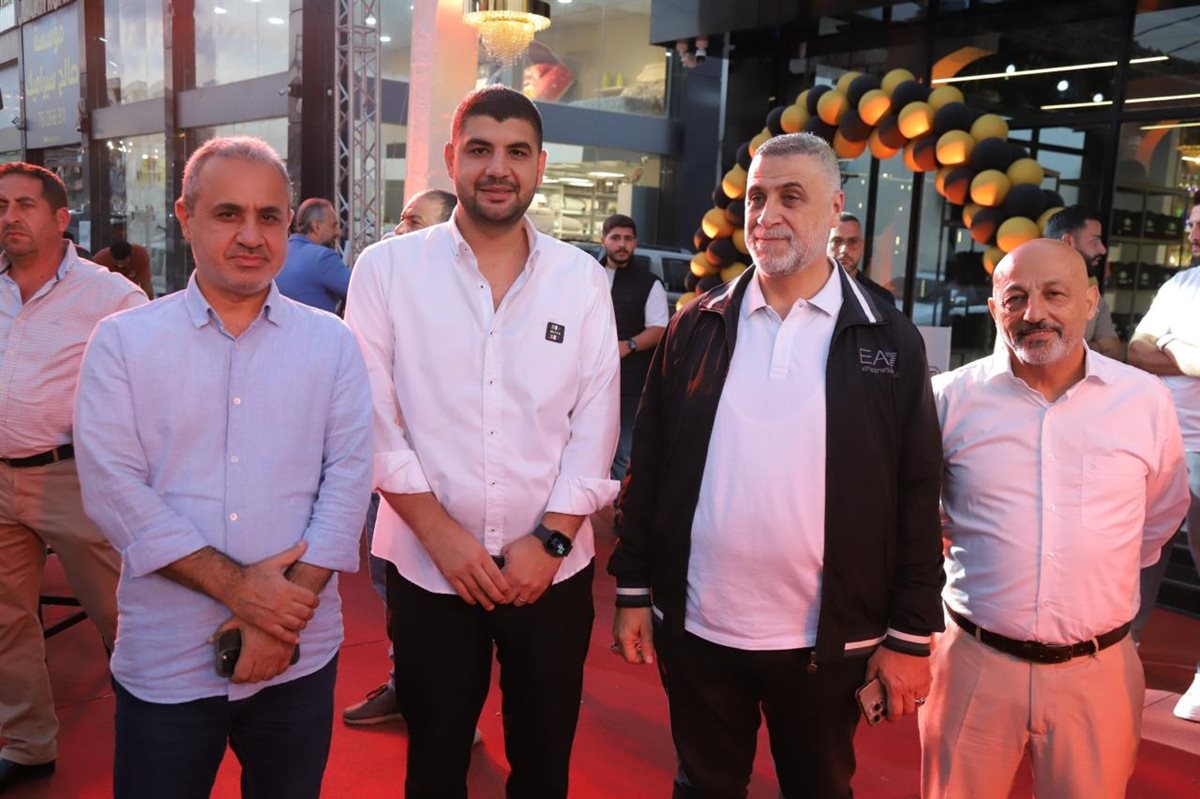 افتتاح حاشد لـ العندليب في صور: أكبر صالة عرض للأراغيل والسجائر في الجنوب