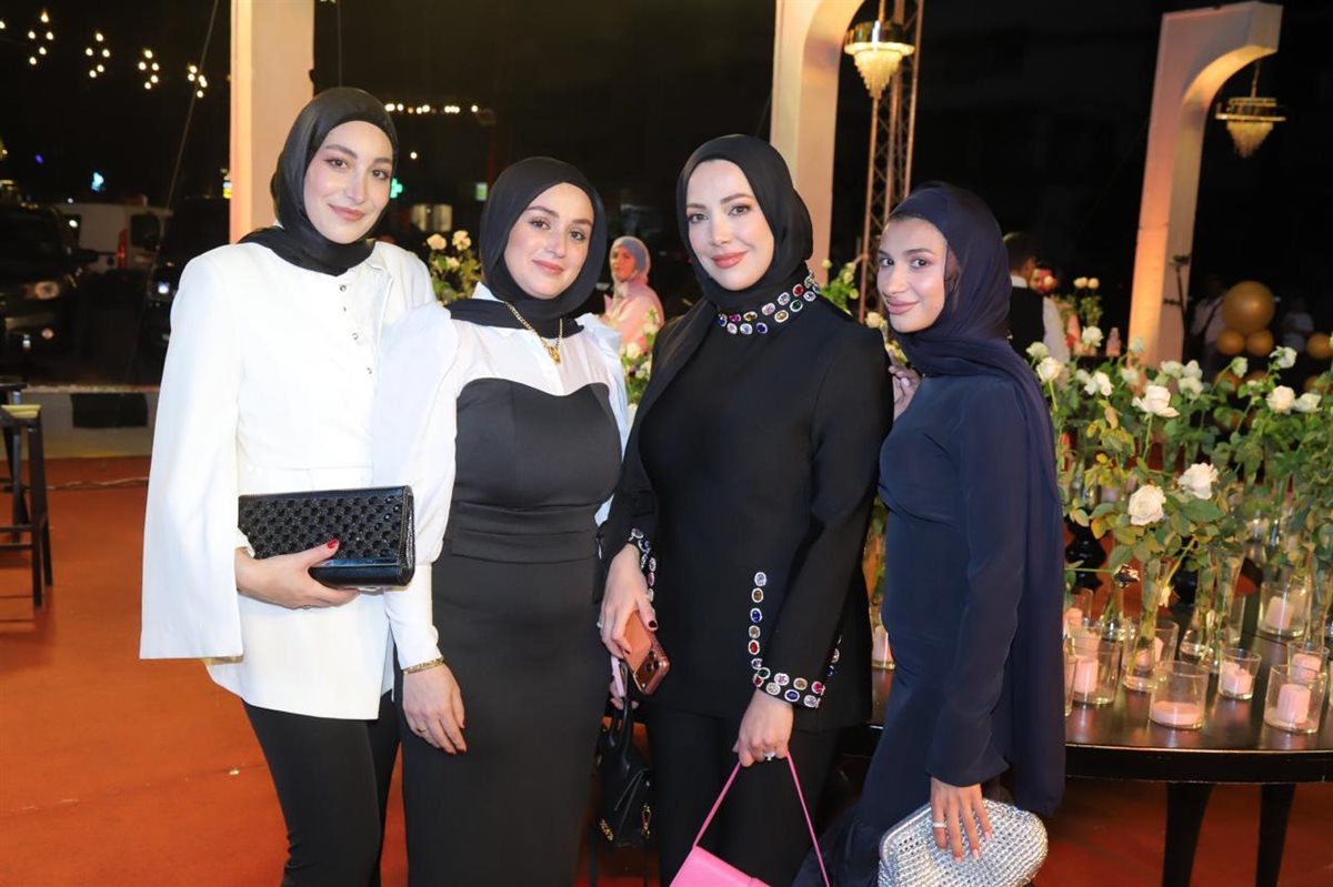 افتتاح حاشد لـ العندليب في صور: أكبر صالة عرض للأراغيل والسجائر في الجنوب