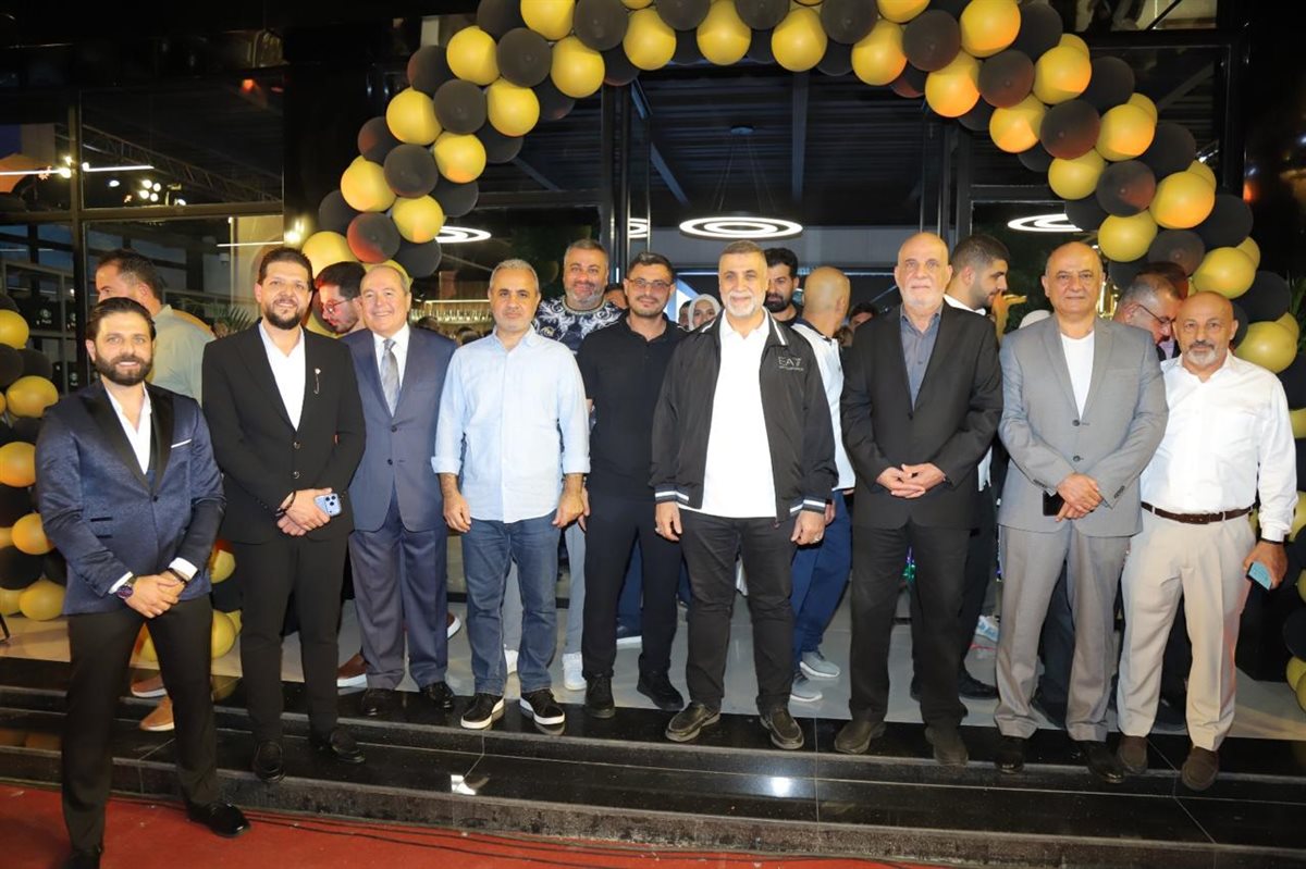 افتتاح حاشد لـ العندليب في صور: أكبر صالة عرض للأراغيل والسجائر في الجنوب