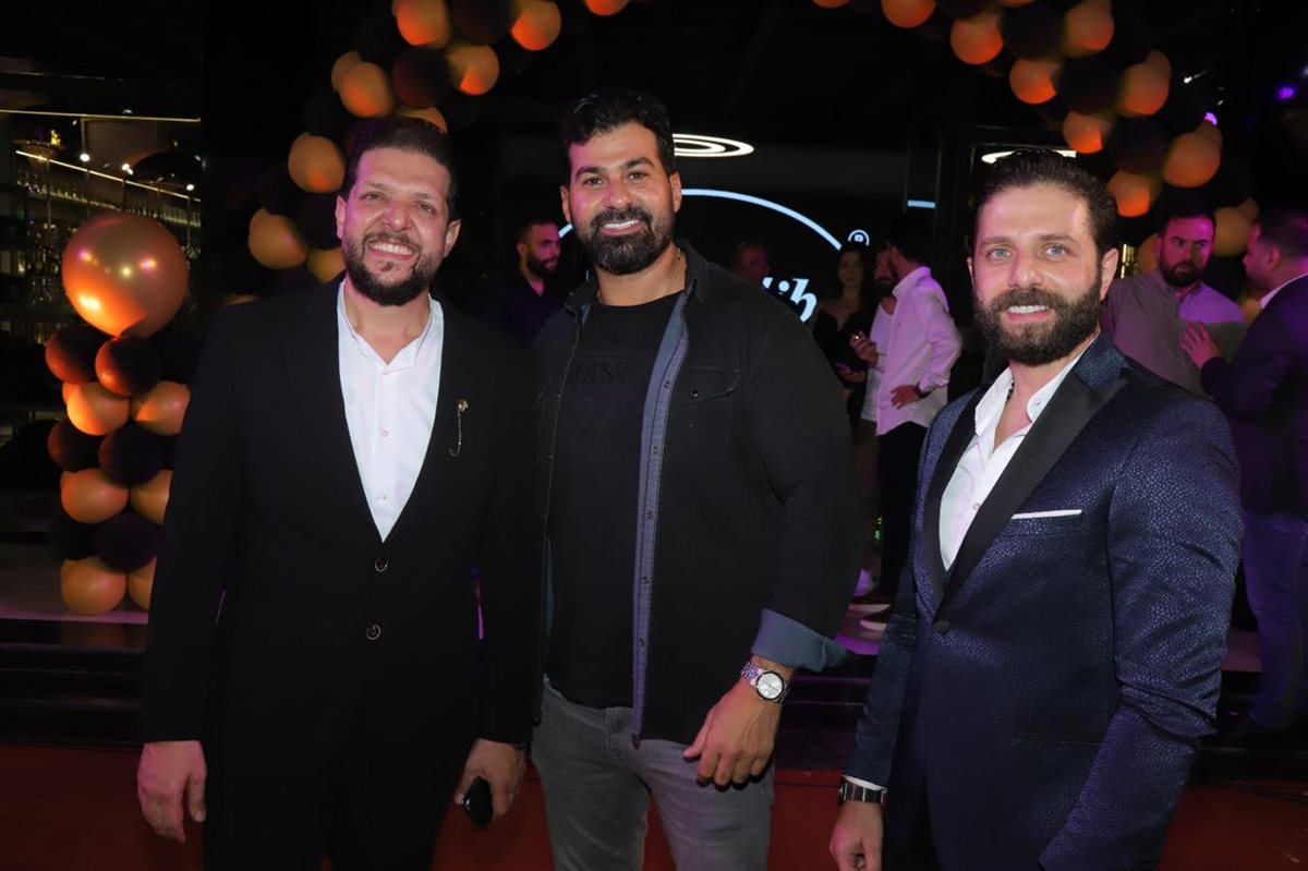 افتتاح حاشد لـ العندليب في صور: أكبر صالة عرض للأراغيل والسجائر في الجنوب