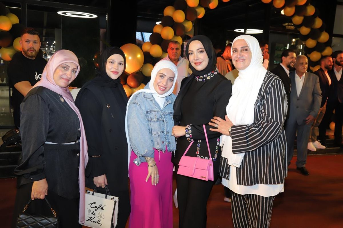 افتتاح حاشد لـ العندليب في صور: أكبر صالة عرض للأراغيل والسجائر في الجنوب