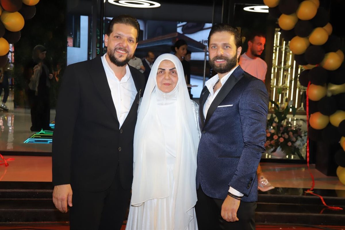 افتتاح حاشد لـ العندليب في صور: أكبر صالة عرض للأراغيل والسجائر في الجنوب