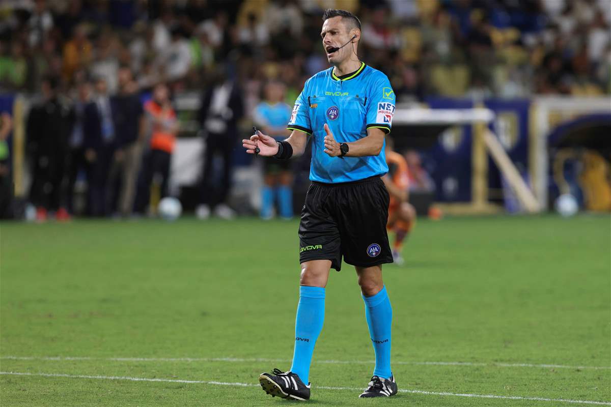 فيفا يعلن اسم حكم نهائي كأس العالم للشباب (صورة)