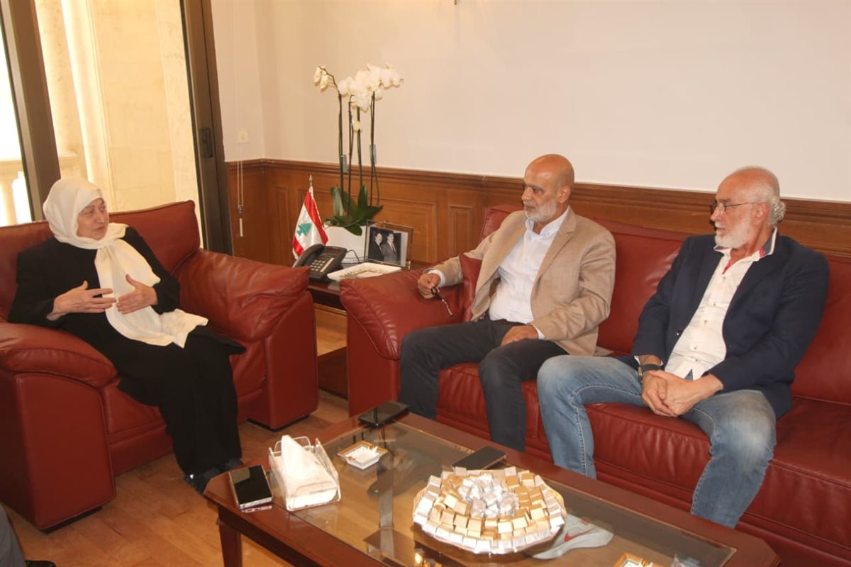 بهية الحريري تلتقي وفد الجماعة الإسلامية برئاسة بسام حمود بهية الحريري تلتقي وفد الجماعة الإسلامية برئاسة بسام حمود