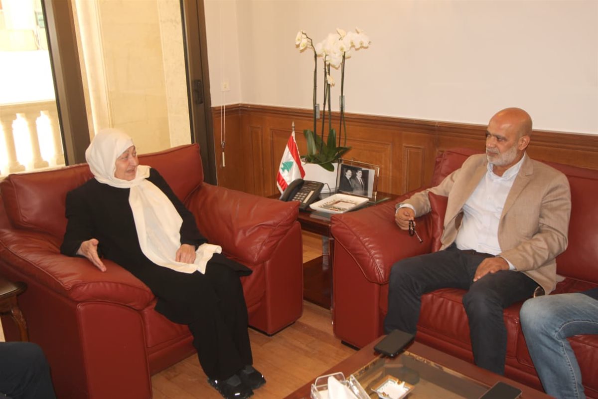 بهية الحريري تلتقي وفد الجماعة الإسلامية برئاسة بسام حمود بهية الحريري تلتقي وفد الجماعة الإسلامية برئاسة بسام حمود