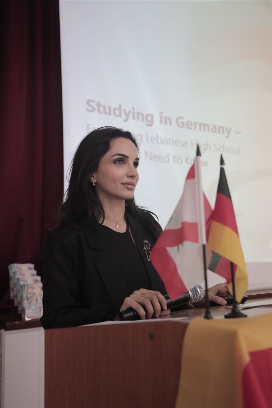 حين يصير الجنوب بوابة إلى العالم: مبادرة الدكتورة ريم حجيج تفتح دروب الأمل حين يصير الجنوب بوابة إلى العالم: مبادرة الدكتورة ريم حجيج تفتح دروب الأمل