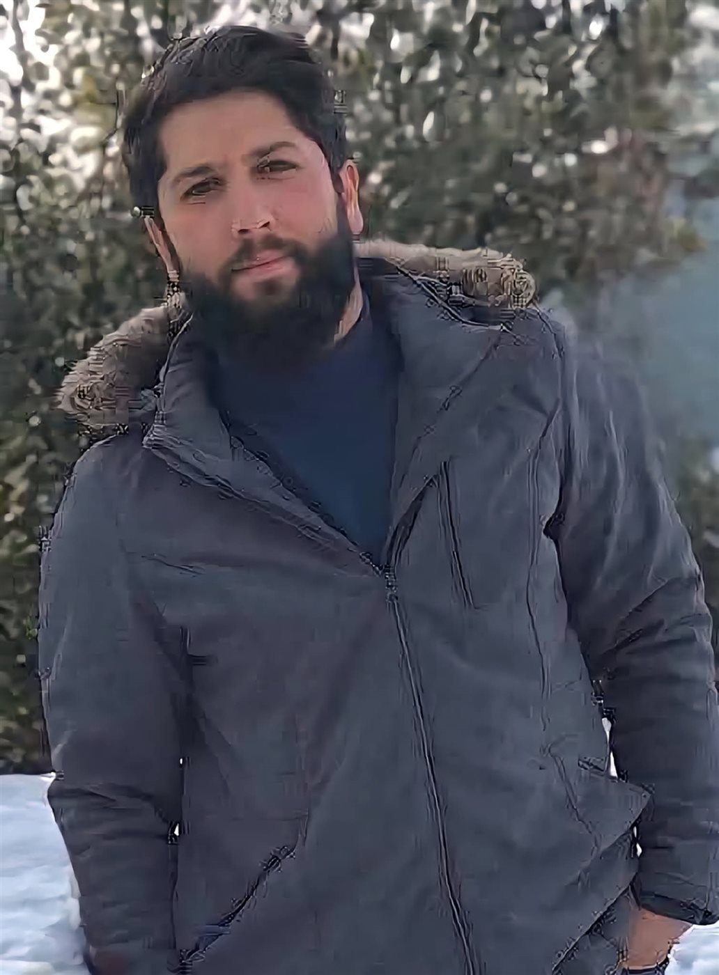 إستشهاد الشاب عيسى أحمد كربلا في إستهدافه على متن دراجته النارية أمام منزله في عين قانا إستشهاد الشاب عيسى أحمد كربلا في إستهدافه على متن دراجته النارية أمام منزله في عين قانا