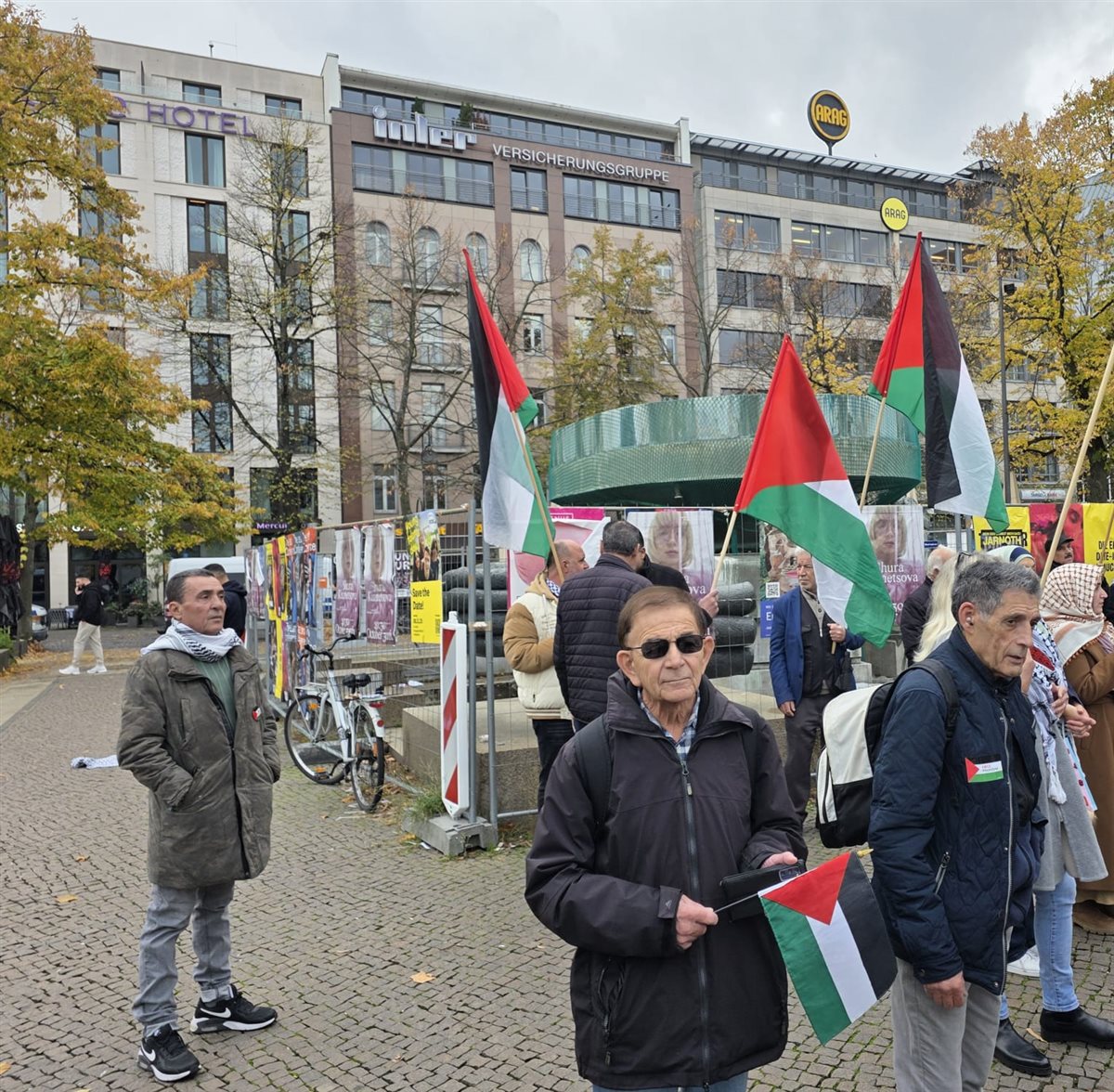 وقفة تضامنية حاشدة في برلين دعما لفلسطين ورفضا لتسليح إسرائيل وقفة تضامنية حاشدة في برلين دعما لفلسطين ورفضا لتسليح إسرائيل
