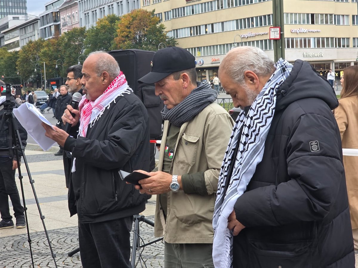 وقفة تضامنية حاشدة في برلين دعما لفلسطين ورفضا لتسليح إسرائيل وقفة تضامنية حاشدة في برلين دعما لفلسطين ورفضا لتسليح إسرائيل
