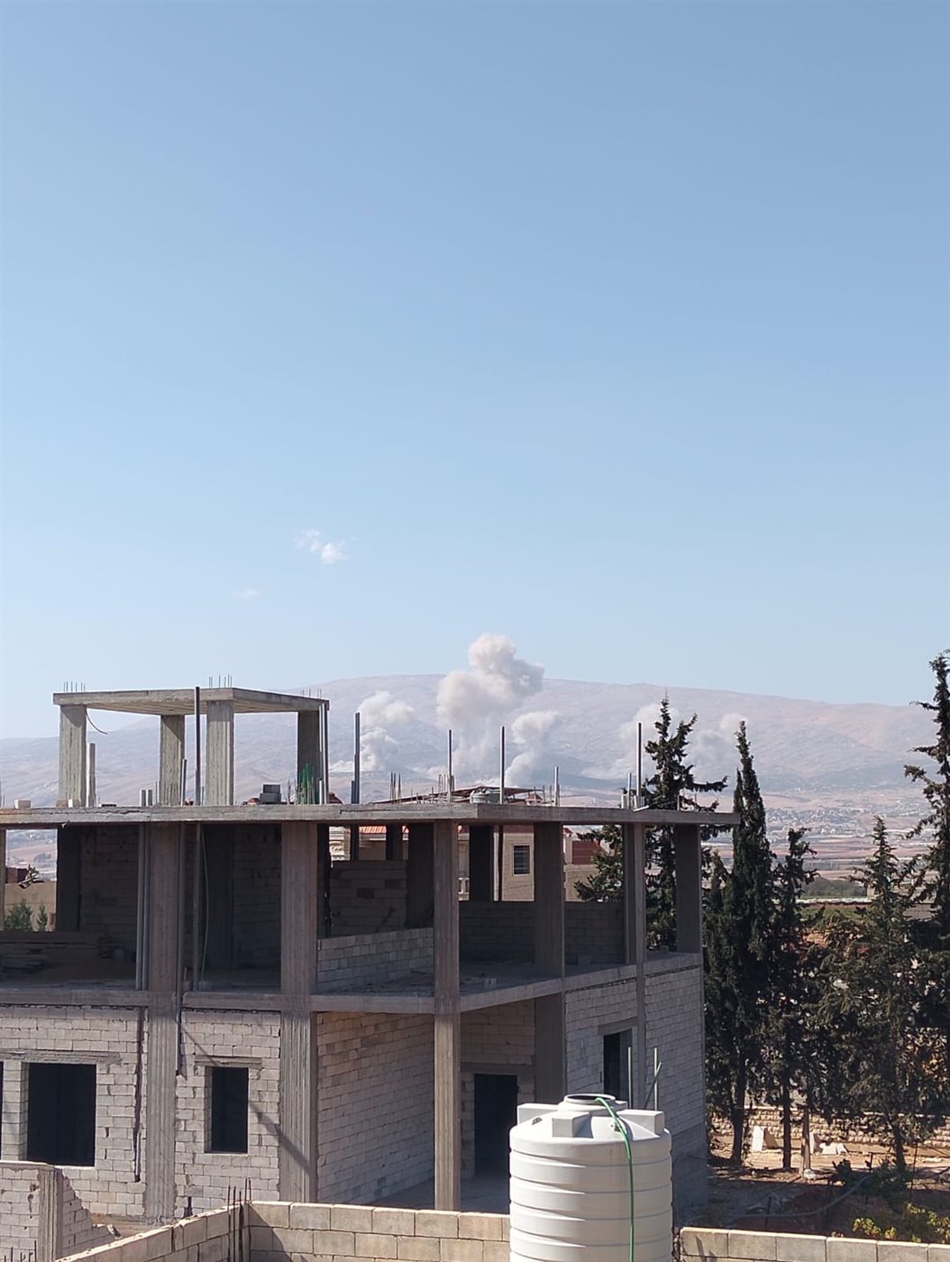 بالصور: غارات عنيفة على جرود بلدة شمسطار وجرود النبي شيت في السلسلة الشرقية بالصور: غارات عنيفة على جرود بلدة شمسطار وجرود النبي شيت في السلسلة الشرقية