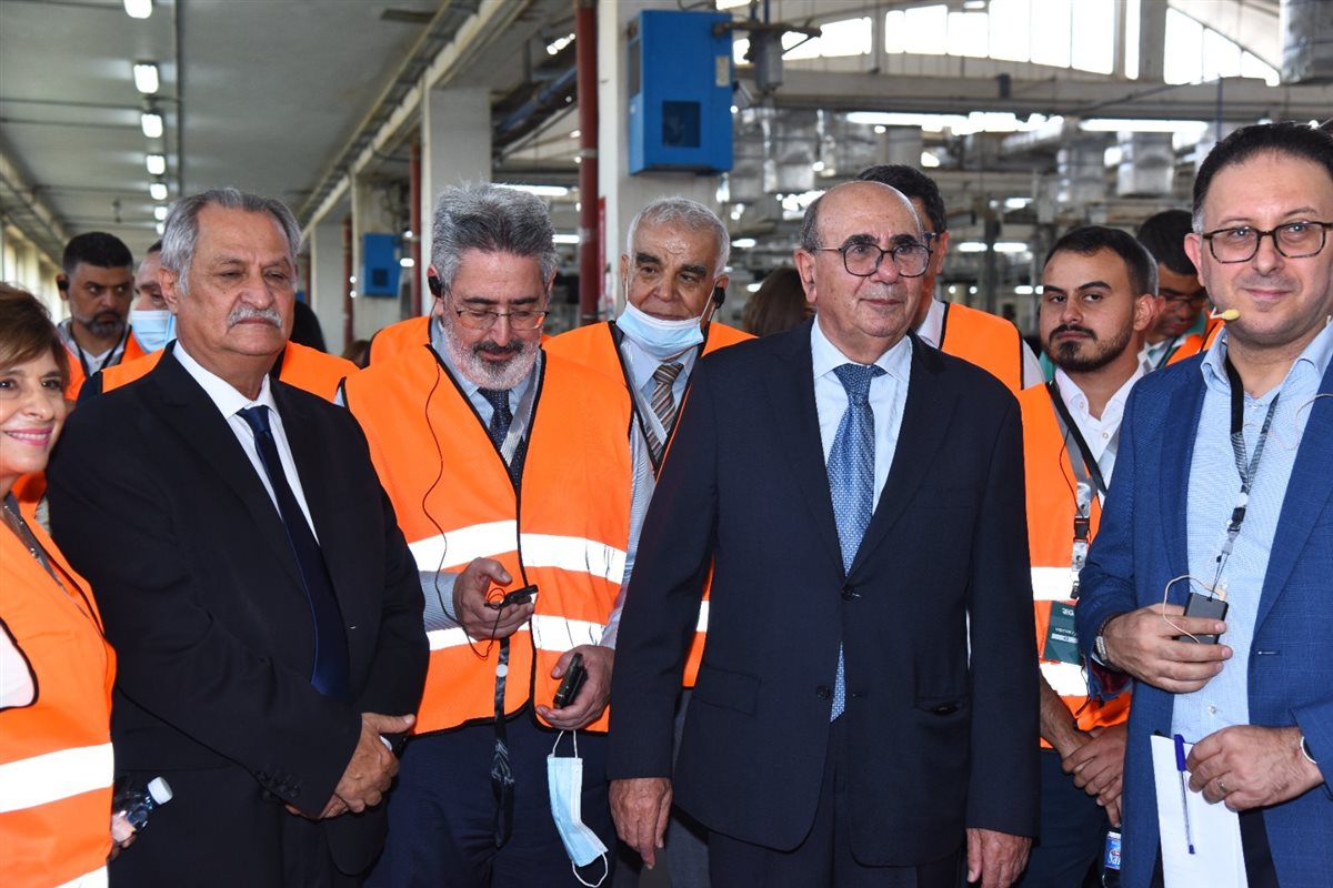 سقلاوي في لقاء مع الإعلاميين في العيد التسعين لـالريجي: عائدات الخزينة من ارباحنا ستلامس 500 مليون دولار سنة 2025 سقلاوي في لقاء مع الإعلاميين في العيد التسعين لـالريجي: عائدات الخزينة من ارباحنا ستلامس 500 مليون دولار سنة 2025