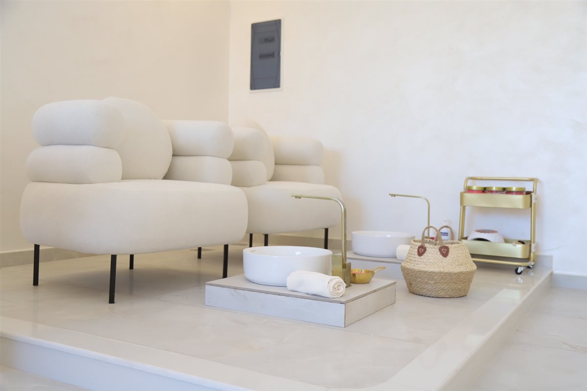 افتتاح Akkouch Clinic في الحوش: عناية بالأظافر، الشعر، ليزر وغيرها الكثير من خدمات الجمال!