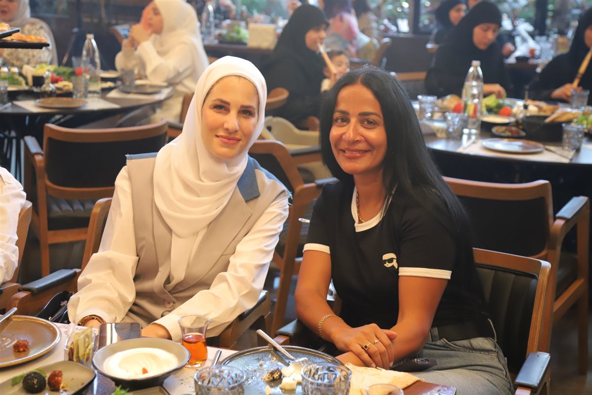 فطور صباحي بمناسبة مولد السيدة زينب (ع) وريع أسعار بطاقاته للعائلات النازحة من الشريط الحدودي فطور صباحي بمناسبة مولد السيدة زينب (ع) وريع أسعار بطاقاته للعائلات النازحة من الشريط الحدودي