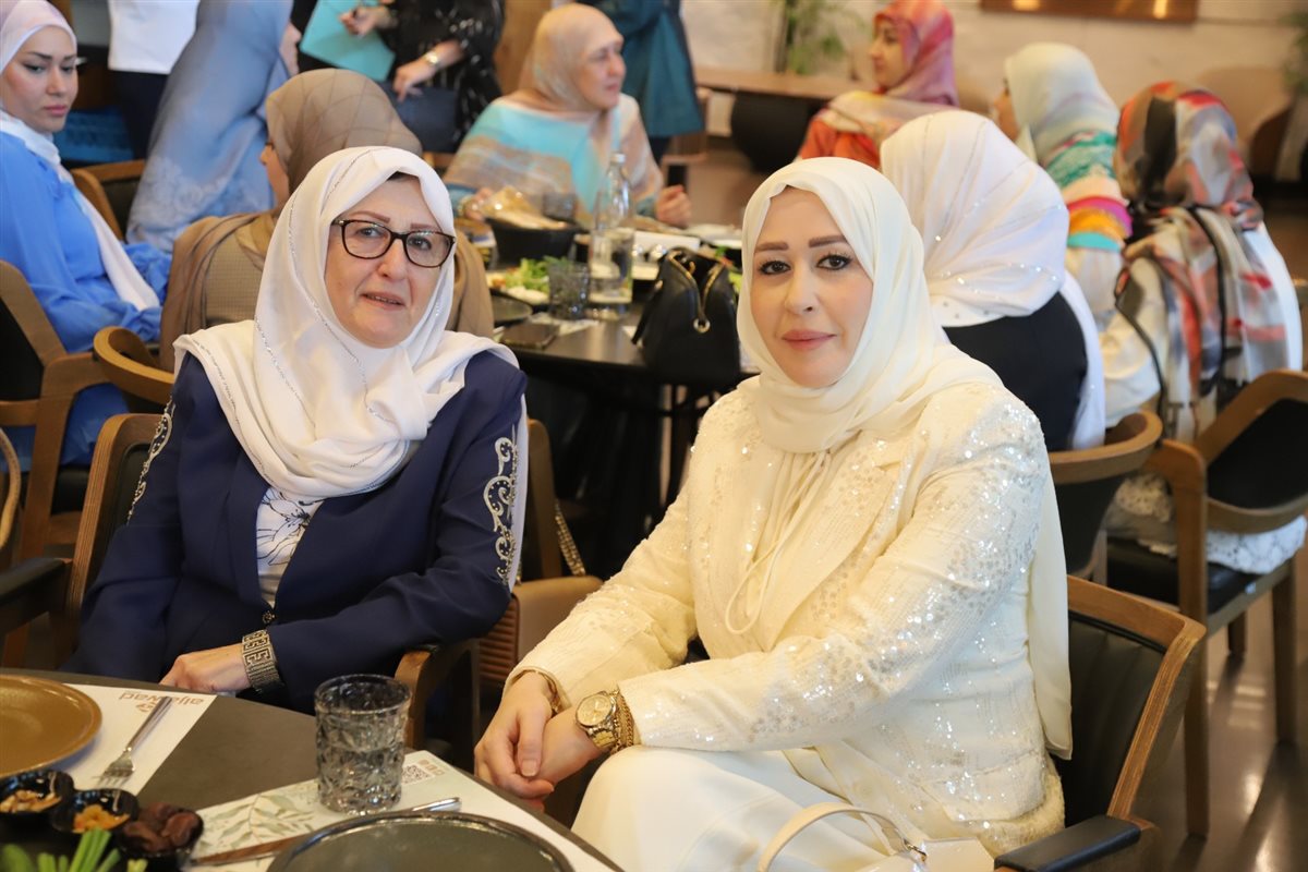 فطور صباحي بمناسبة مولد السيدة زينب (ع) وريع أسعار بطاقاته للعائلات النازحة من الشريط الحدودي فطور صباحي بمناسبة مولد السيدة زينب (ع) وريع أسعار بطاقاته للعائلات النازحة من الشريط الحدودي