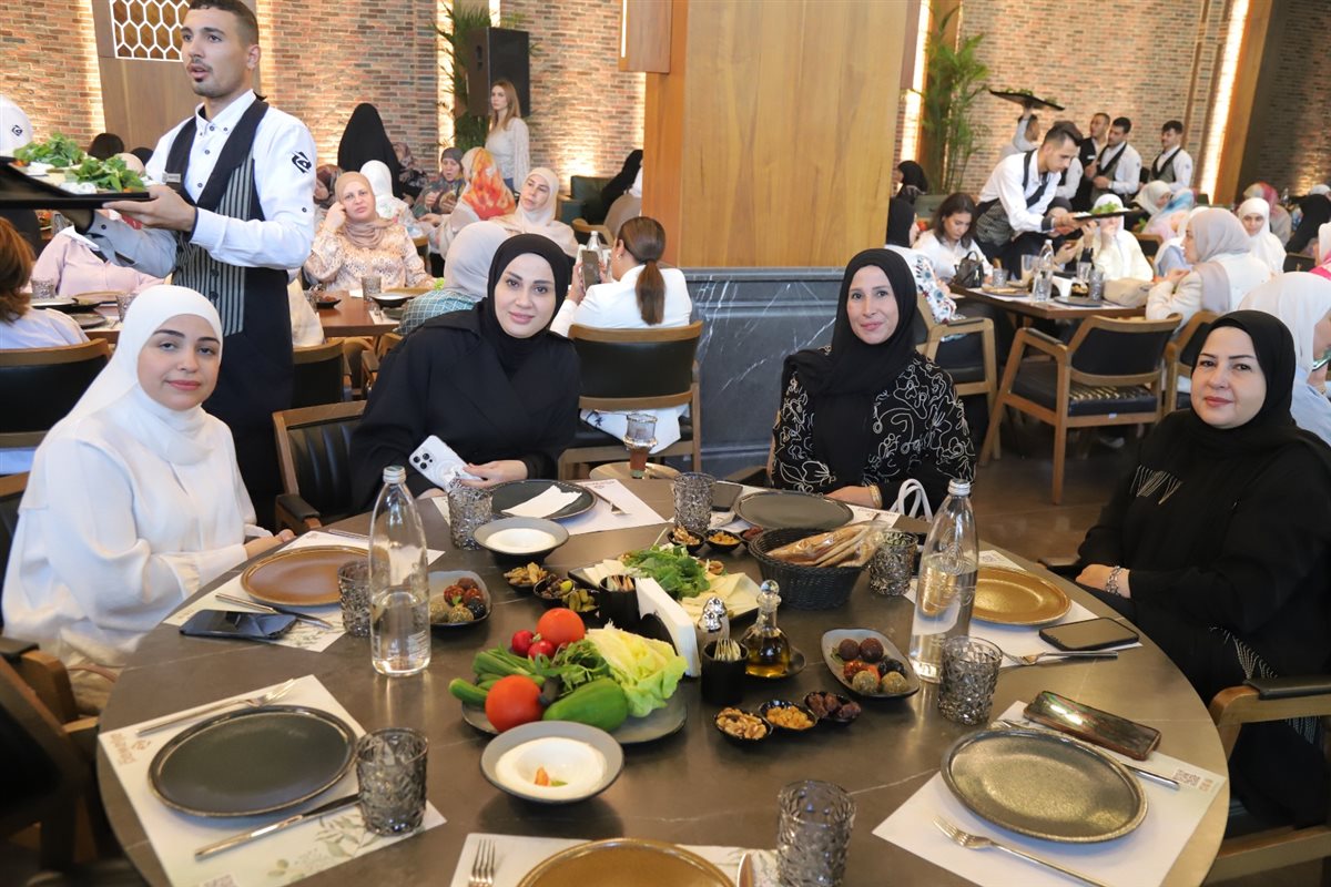 فطور صباحي بمناسبة مولد السيدة زينب (ع) وريع أسعار بطاقاته للعائلات النازحة من الشريط الحدودي فطور صباحي بمناسبة مولد السيدة زينب (ع) وريع أسعار بطاقاته للعائلات النازحة من الشريط الحدودي