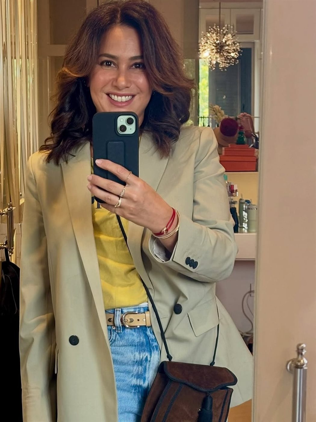 ممثلة مصرية شهيرة بإطلالات مختلفة جديدة والجمهور يغازلها (صور) ممثلة مصرية شهيرة بإطلالات مختلفة جديدة والجمهور يغازلها (صور)